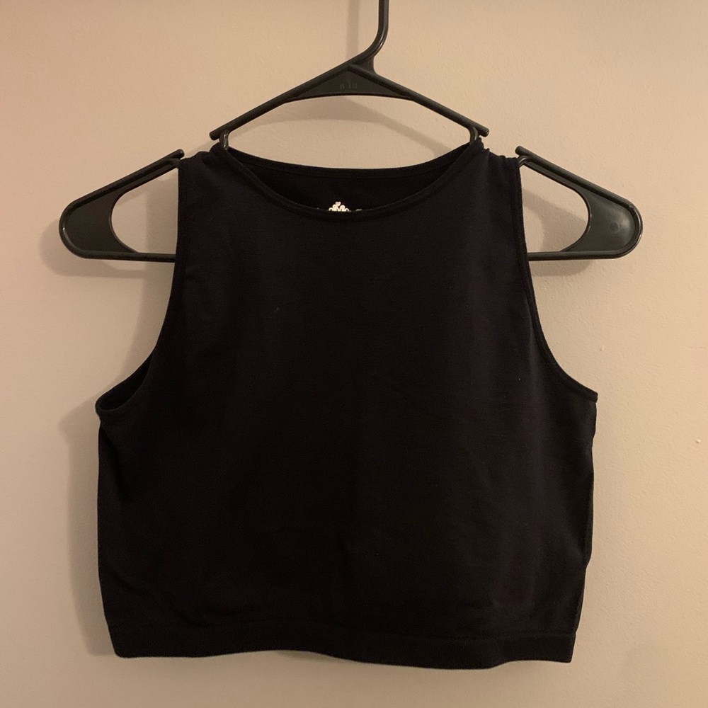 Black crop top